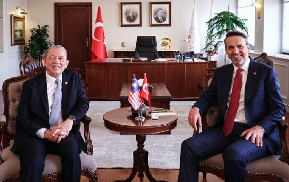 土耳其冀意向书升级备忘录  法迪拉：深化能源合作交流