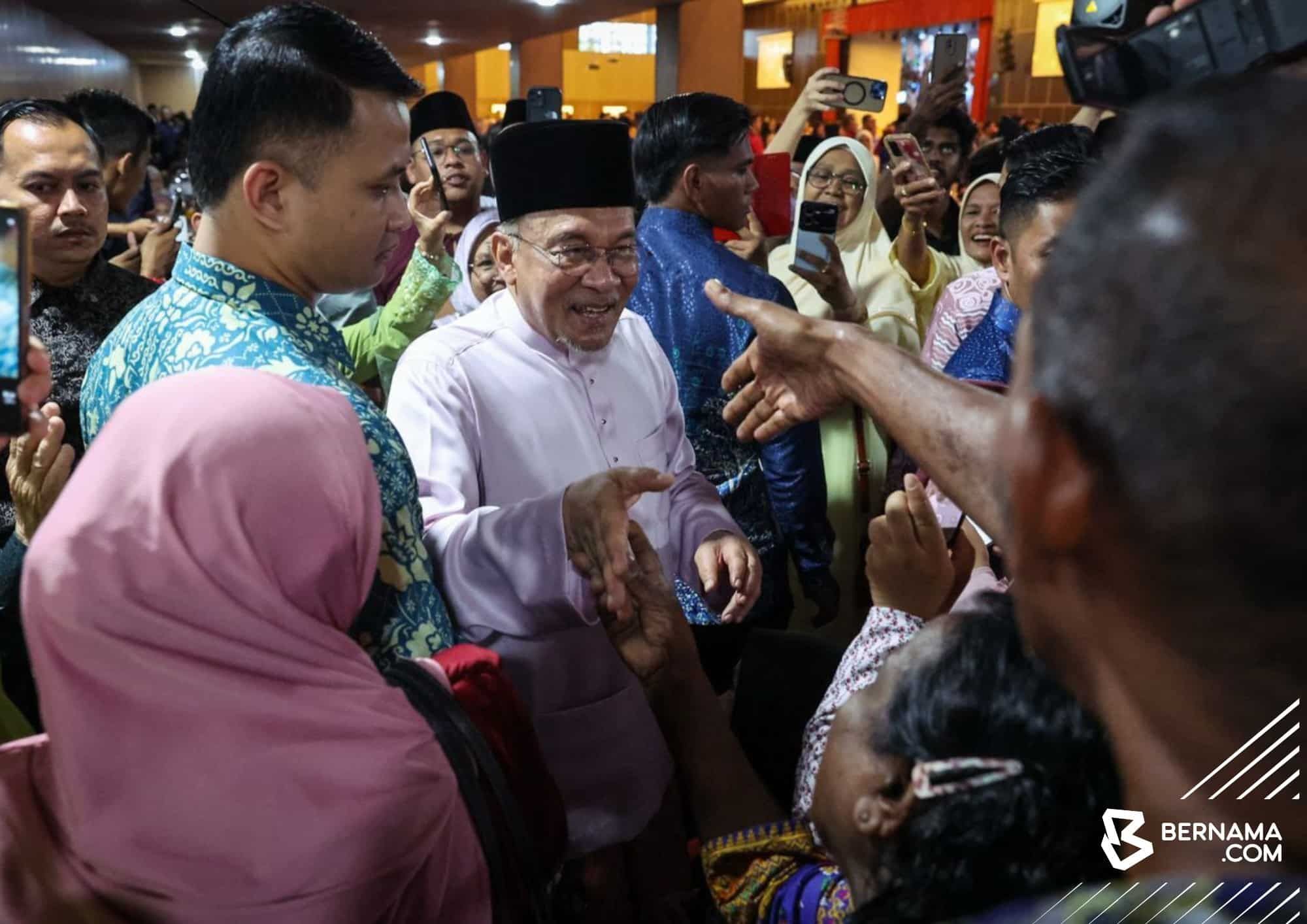 大马善用东盟力量良好关系   安华：找出路化解关税危机