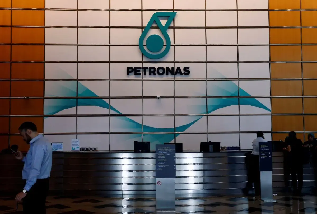 Petronas nafi terlibat dalam laporan hantar diesel ke Filipina