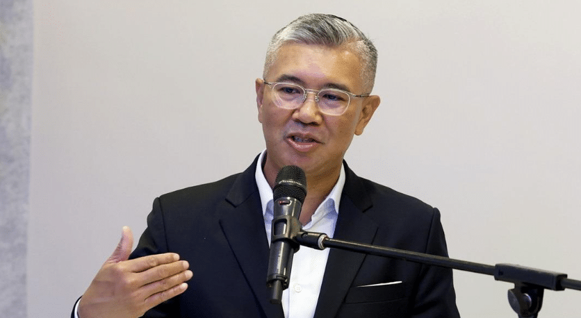 உயர் வரிகளை தற்காலிகமாக நிறுத்தி வைத்திருக்கும் அமெரிக்காவின் நடவடிக்கையை மலேசியா வரவேற்கிறது