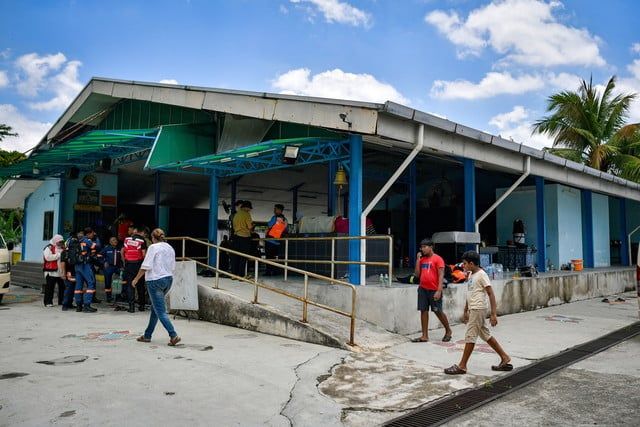 எரிவாயு குழாய் வெடிப்பு சம்பவத்தில் பாதிக்கப்பட்டவர்களுக்கு ஸ்ரீ மகா காளியம்மன் ஆலயத்தில் முதலுதவி