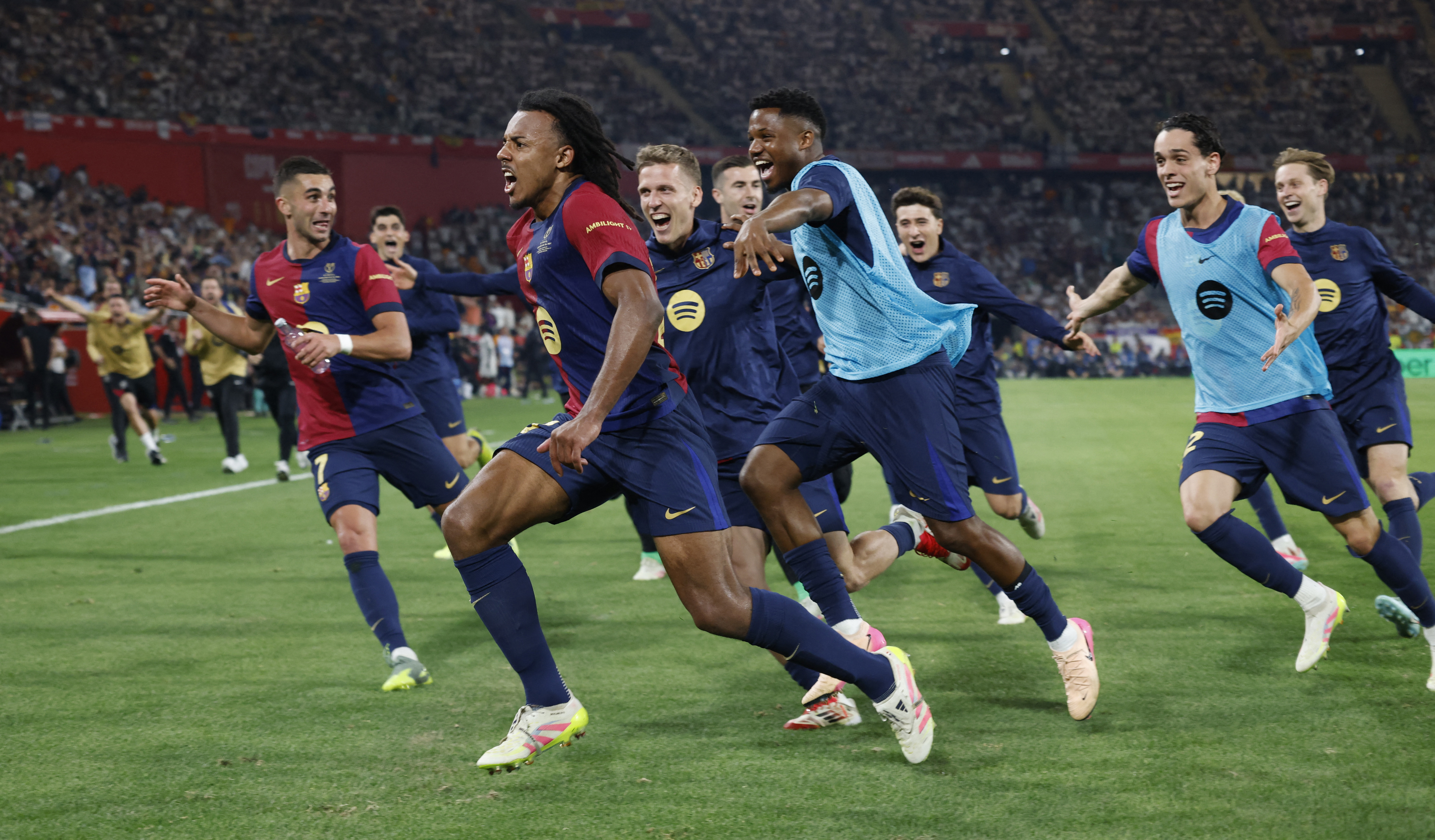 Barcelona sinks Real Madrid in extra time to win Copa del Rey title