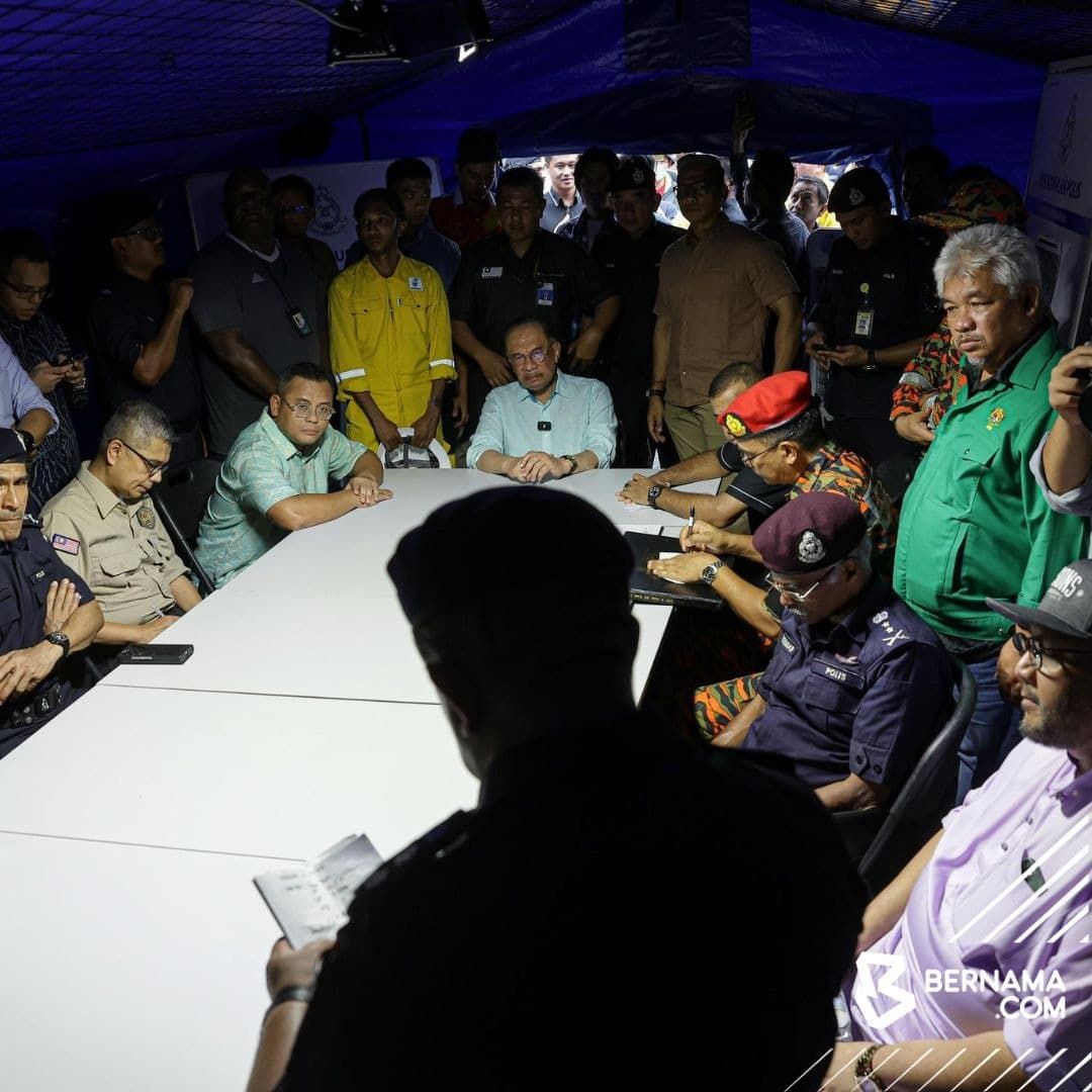 【天然气管泄漏大火】雪大臣：305人获救.无人亡  2住宅方圆290米列禁区