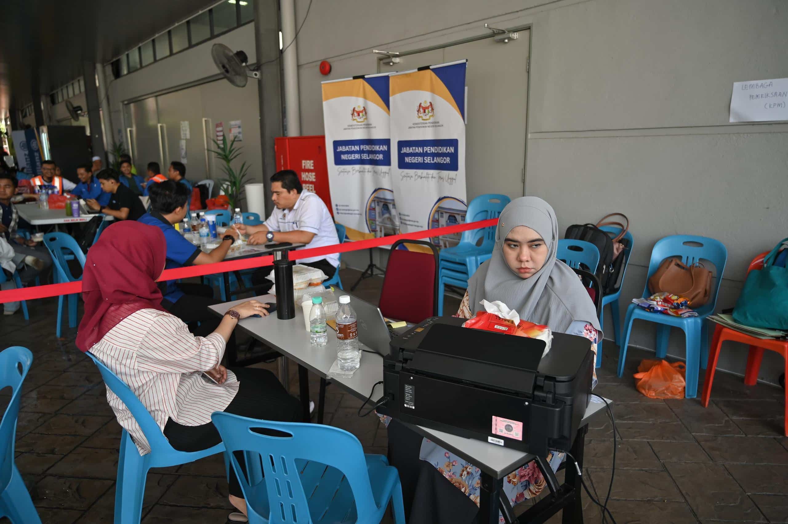 Lembaga Peperiksaan bantu mangsa Putra Heights dapatkan sijil pendidikan