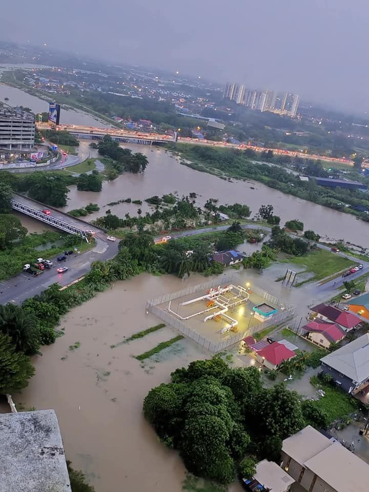 巴生谷长命雨引发多区淹水树倒 各救灾单位即时营救中