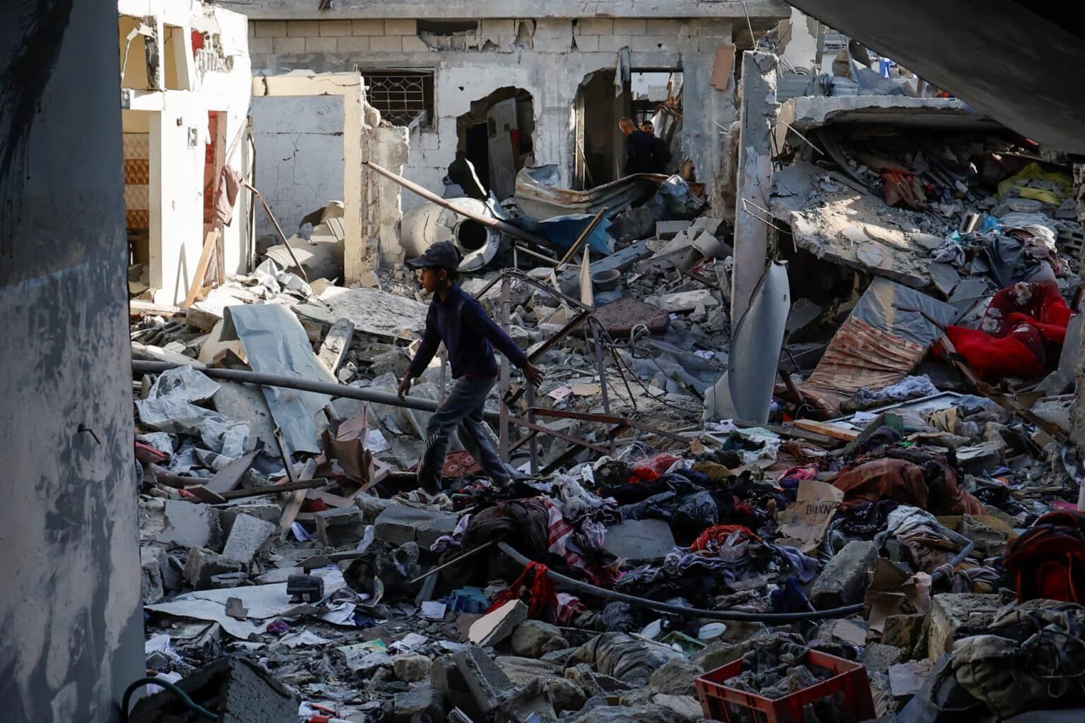 காஸாவில் இஸ்ரேல் தாக்குதல் - 44 பாலஸ்தீனர்கள் பலி