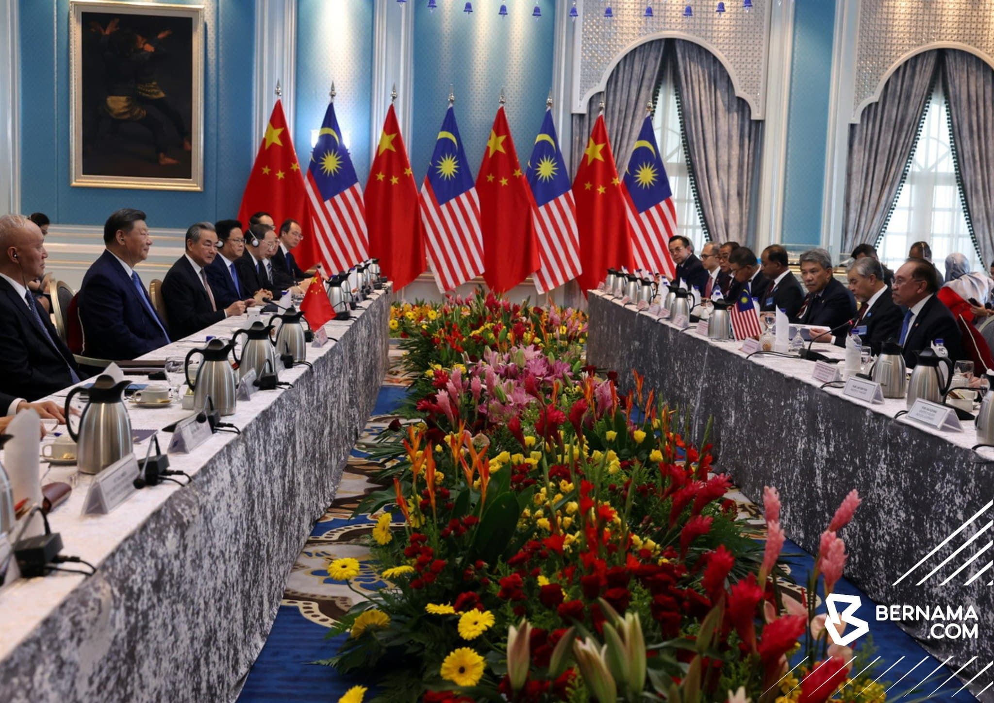 安华率团举行马中会谈   习近平冀以诚相待世代友好