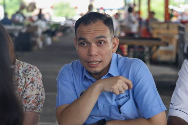 吁各造定期清沟免积水 谢瑞詹:制定防洪工程长期解决