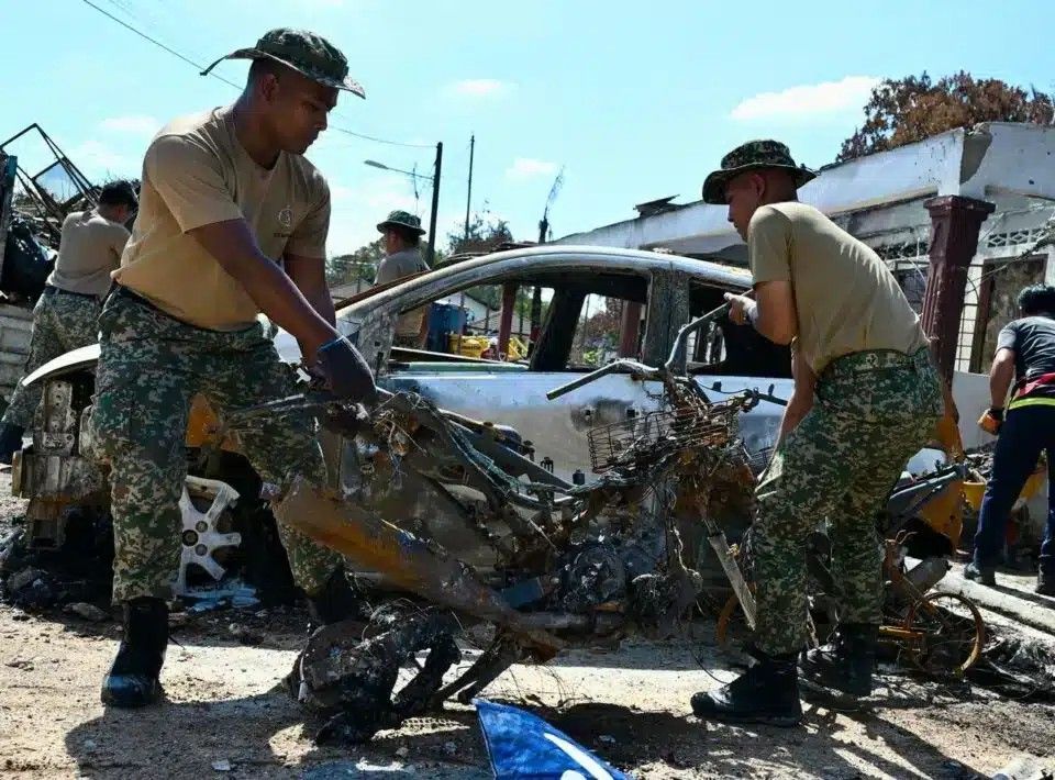 【天然气管爆炸】灾区大扫除进入第二天  政府与NGO参与