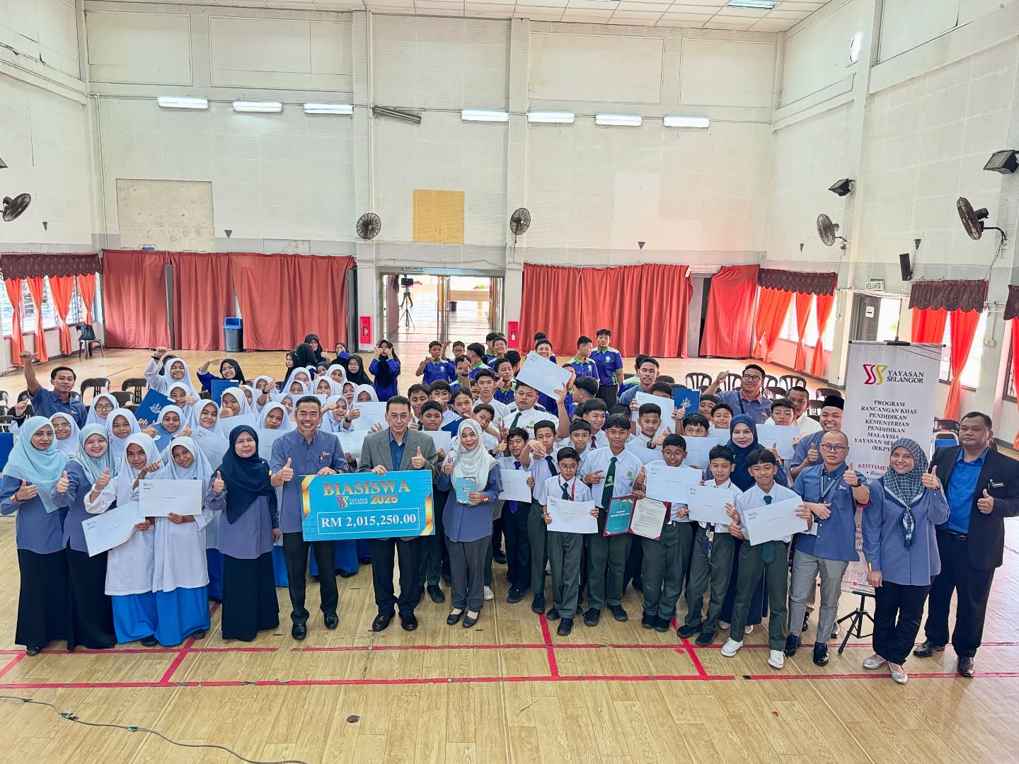 Yayasan Selangor: Perkasa pendidikan anak negeri, 423 pelajar terima biasiswa lebih RM2 juta