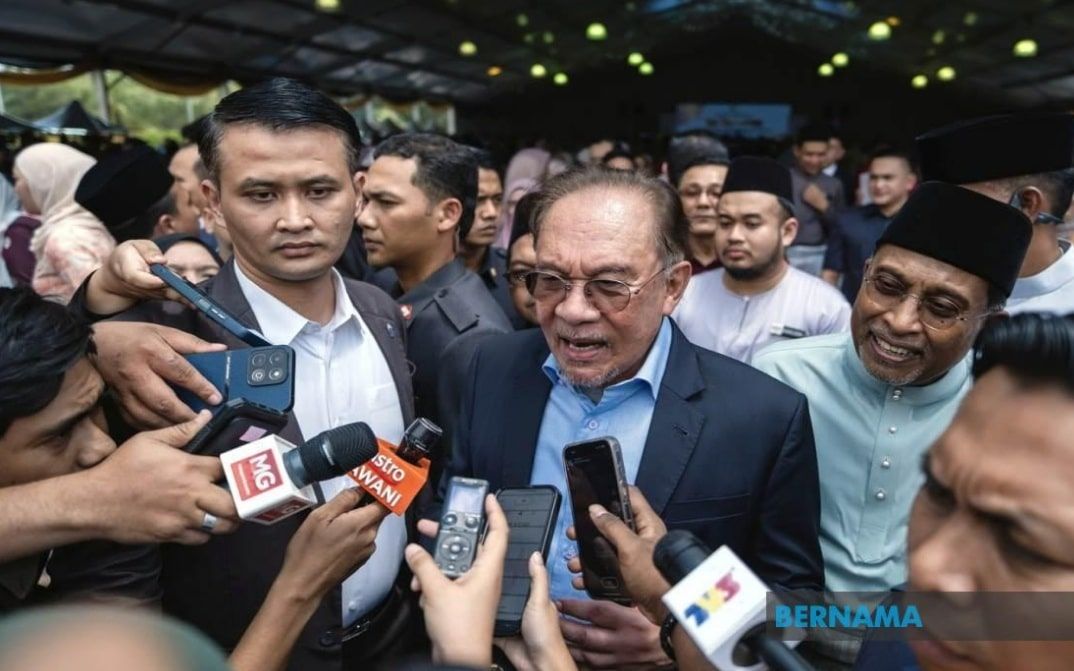 借比南利名曲“等一下“  安华妙回应公正党党选