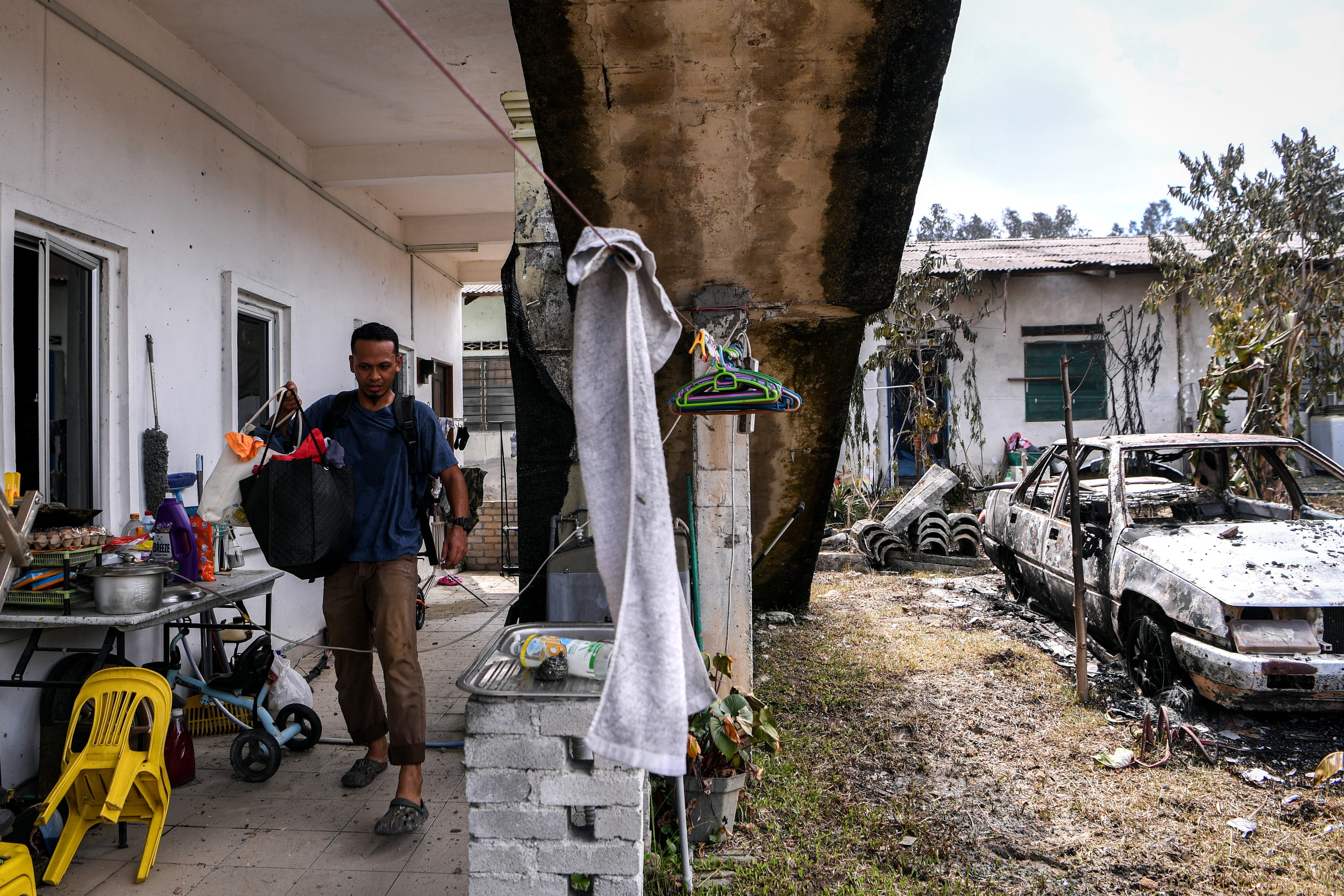 Rumah jadi debu, kereta 'cair' antara dugaan mangsa kebakaran Putra Heights
