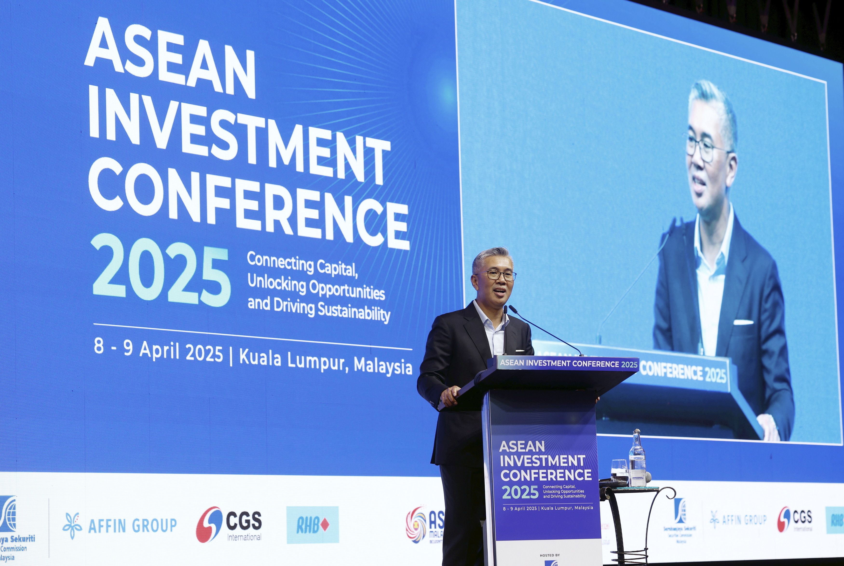 Asean rakes in US$224 bln in FDI but risks losing steam without united front, says Zafrul