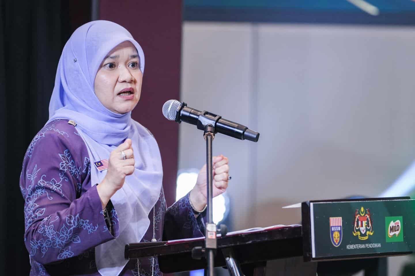 MOE offers 300 STPM top achievers scholarships for education courses