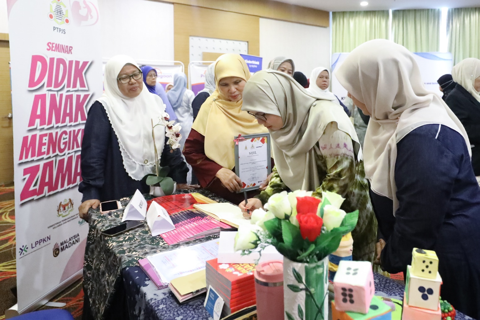 Exco: Over 1,000 care centres, nurseries in Selangor registered as legalisation process continues