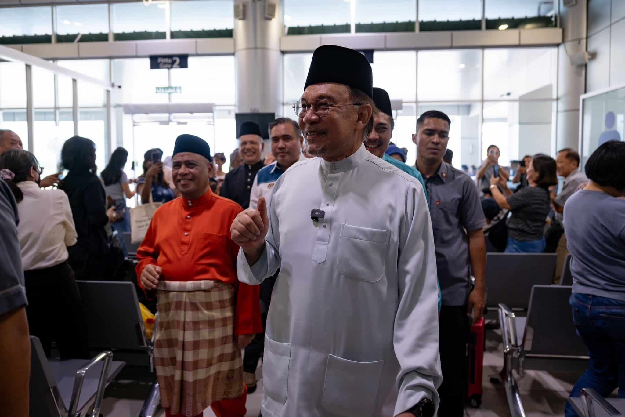 安华：掌握华语渐成必要条件   除马来文也亟需提升英文水平