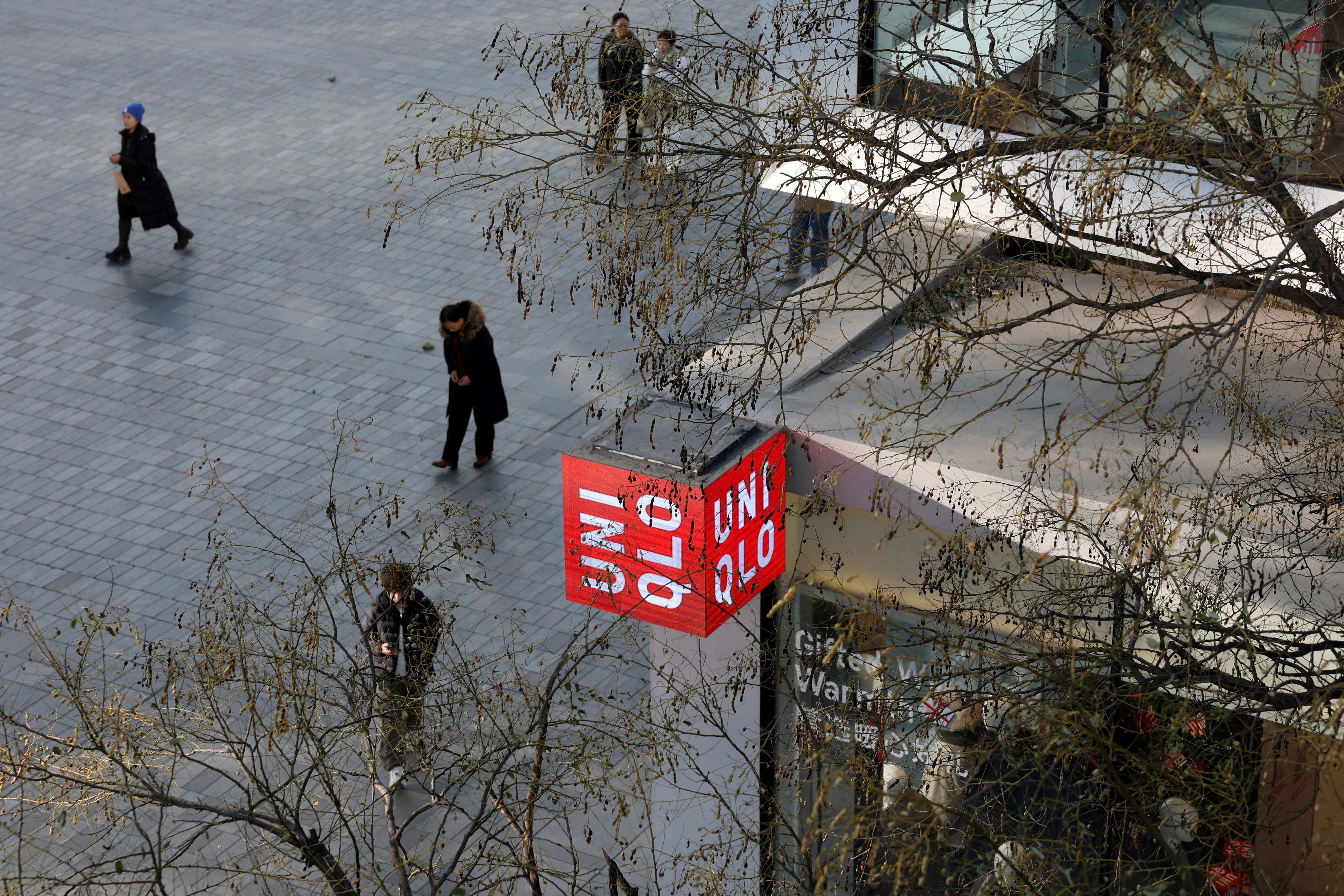 Uniqlo operator Fast Retailing cuts H2 profit outlook over US tariffs
