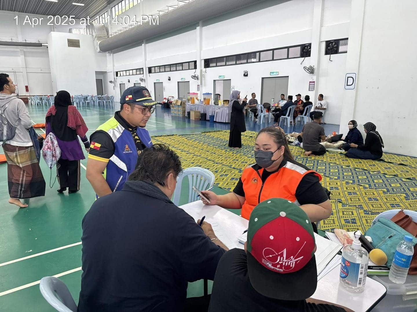 【油站输气管火灾】 殃及邻近一甘榜  灾黎获安顿疏散中心