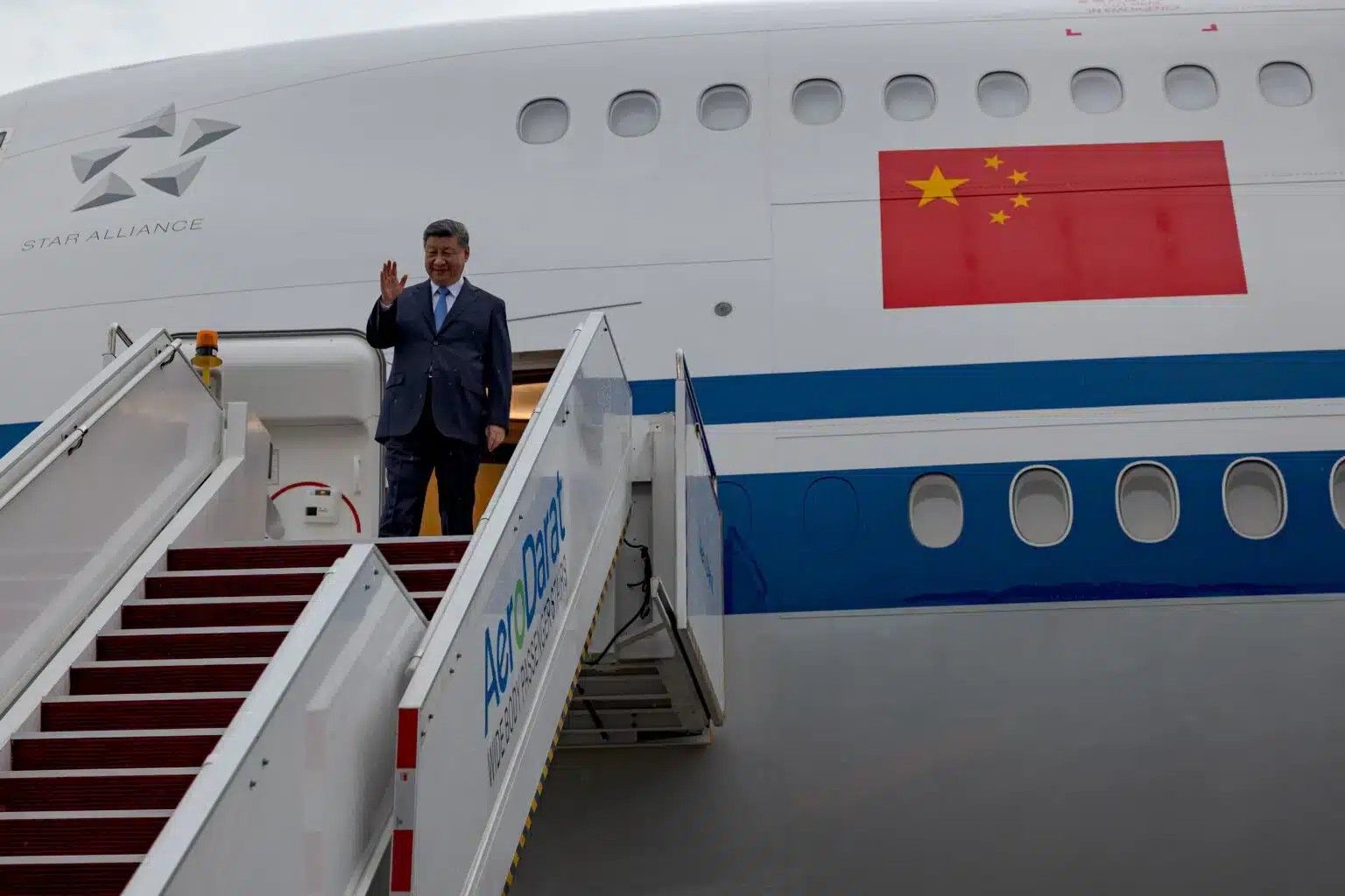 சீன நாட்டு அதிபர் மலேசியா வந்தடைந்தார்