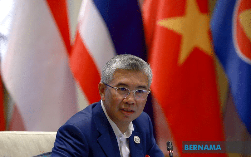 வரி தொடர்பாக விவாதிக்க ஆசியான் உச்சநிலை மாநாட்டை ஏற்பாடு செய்ய மலேசிய பரிந்துரை