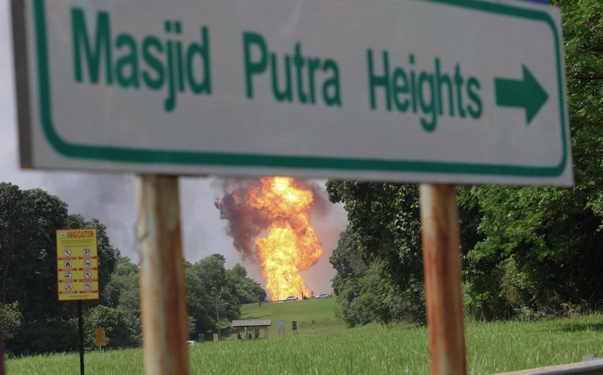 Gas blaze rages on, ELITE Seafield-Saujana Putra route closed