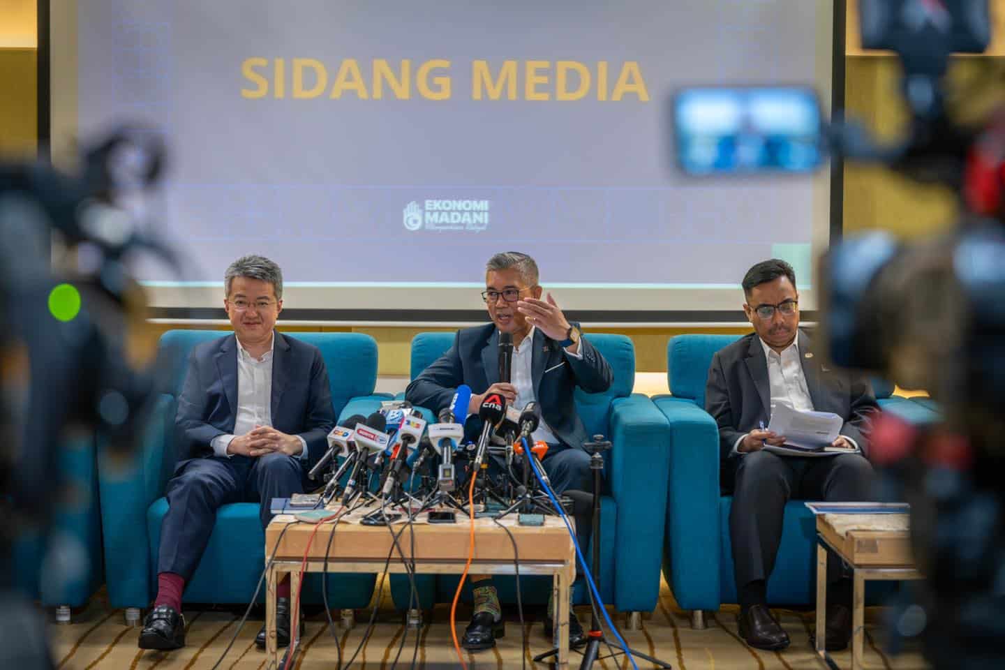 Menteri: Kerajaan pertimbang insentif khas untuk perniagaan terjejas susulan tarif AS