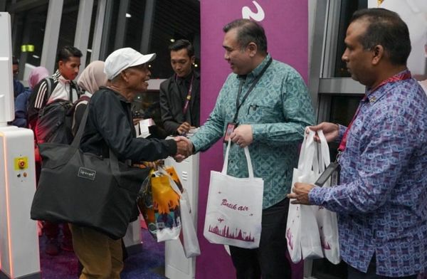 落实机票补贴.增固定票价航班 陆兆福:政策奏效佳节机票受控