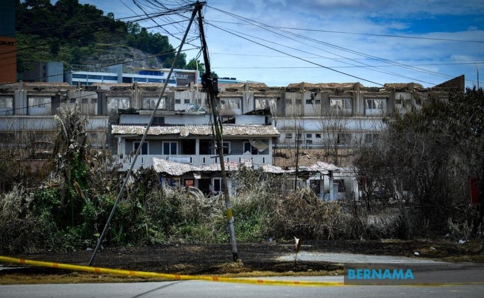 【天然气管爆炸】家人相救.赤脚逃命  七旬老妇险葬身火海！