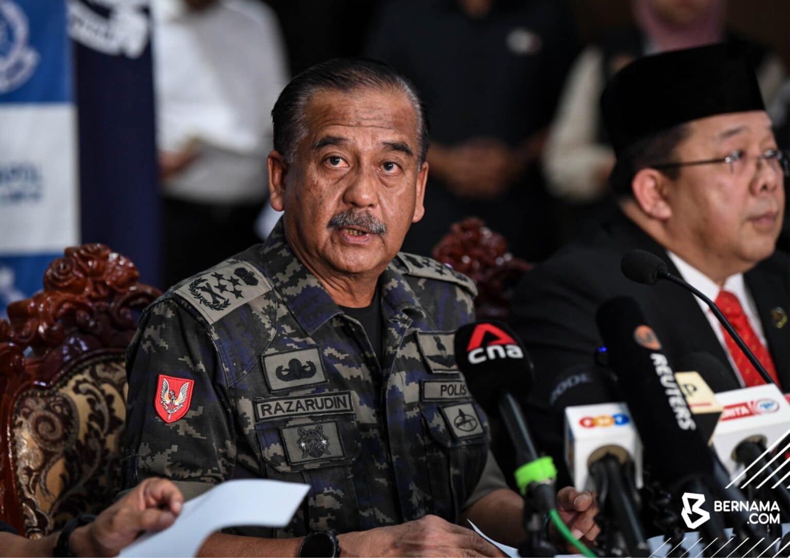 Polis selesai rakam keterangan ketua editor, pereka grafik Sin Chew Daily