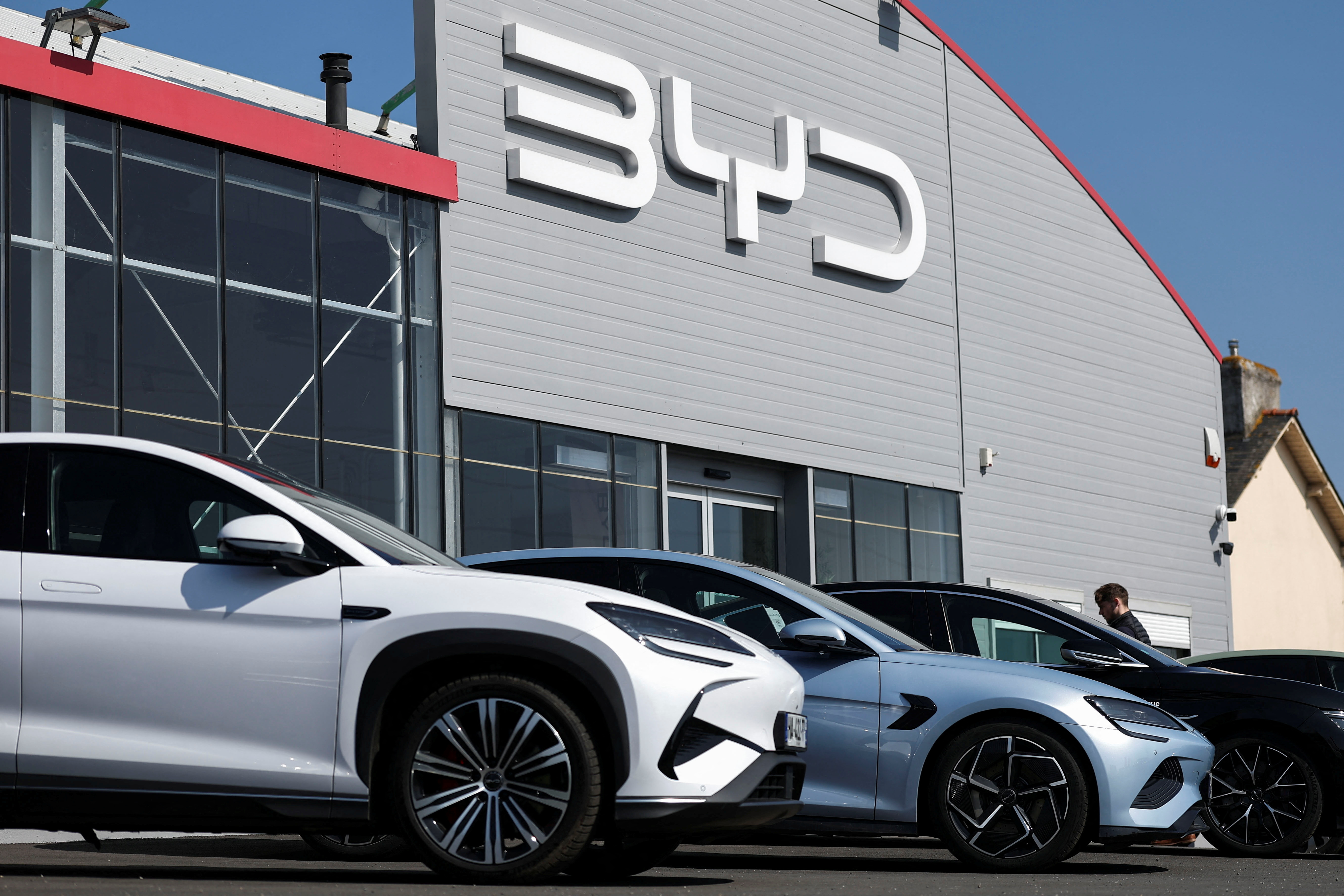 Chinese EV makers find ‘backdoor’ to European market after harsh US tariffs