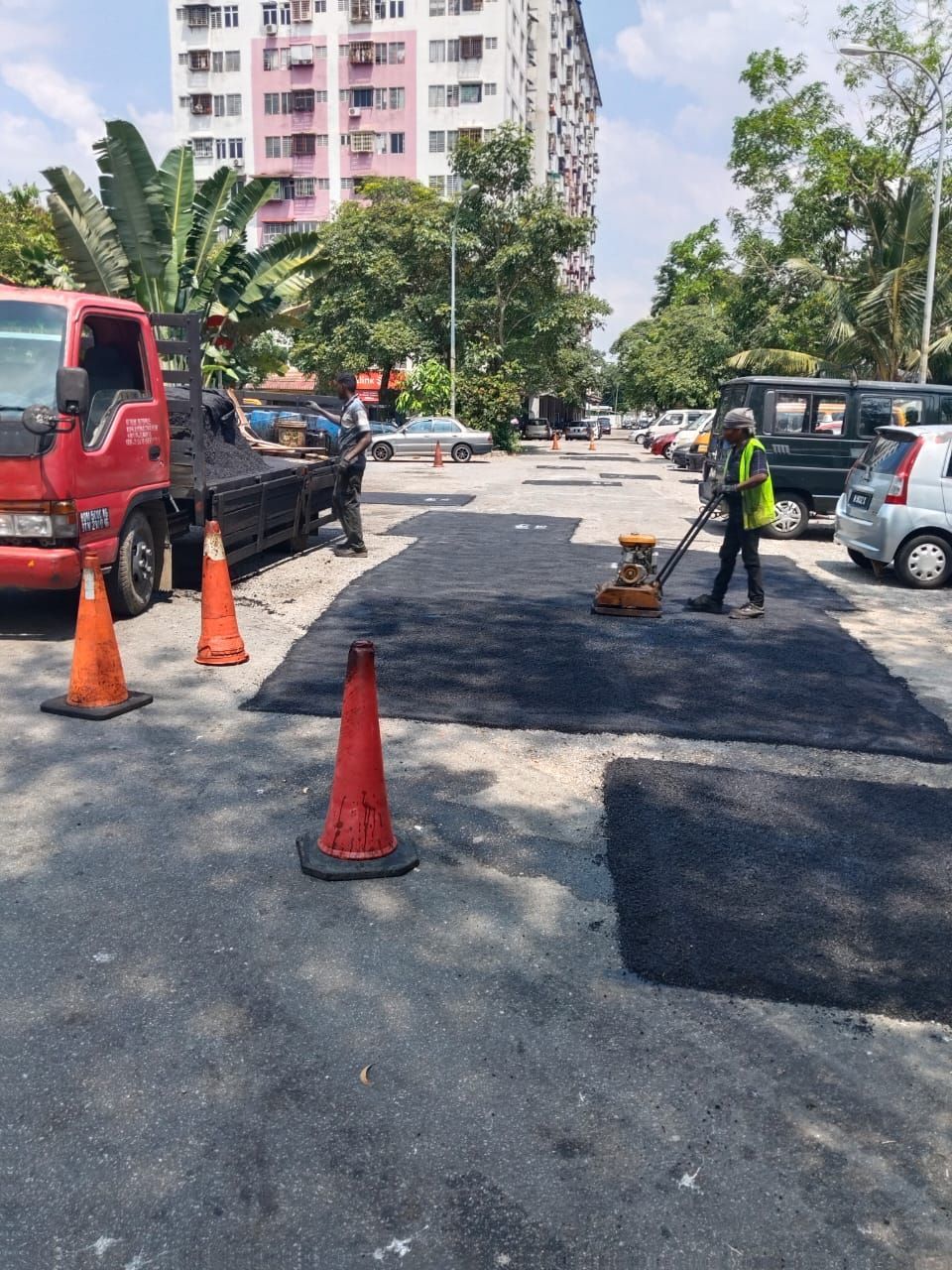 接管沙登岭4/1路后方路段   梳邦市厅命名后全面重铺