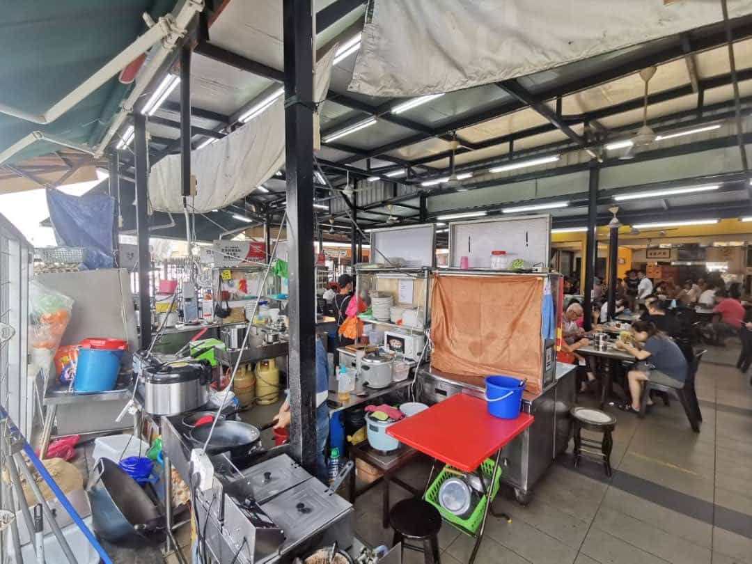 巴生市厅突击小贩中心和工业区 开5张罚单严惩违规业者