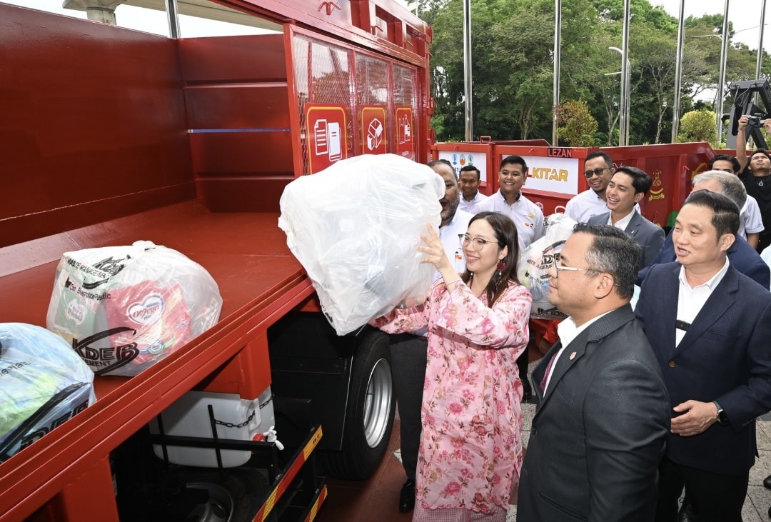 State’s recycling programme kicks off in Sepang, Subang Jaya