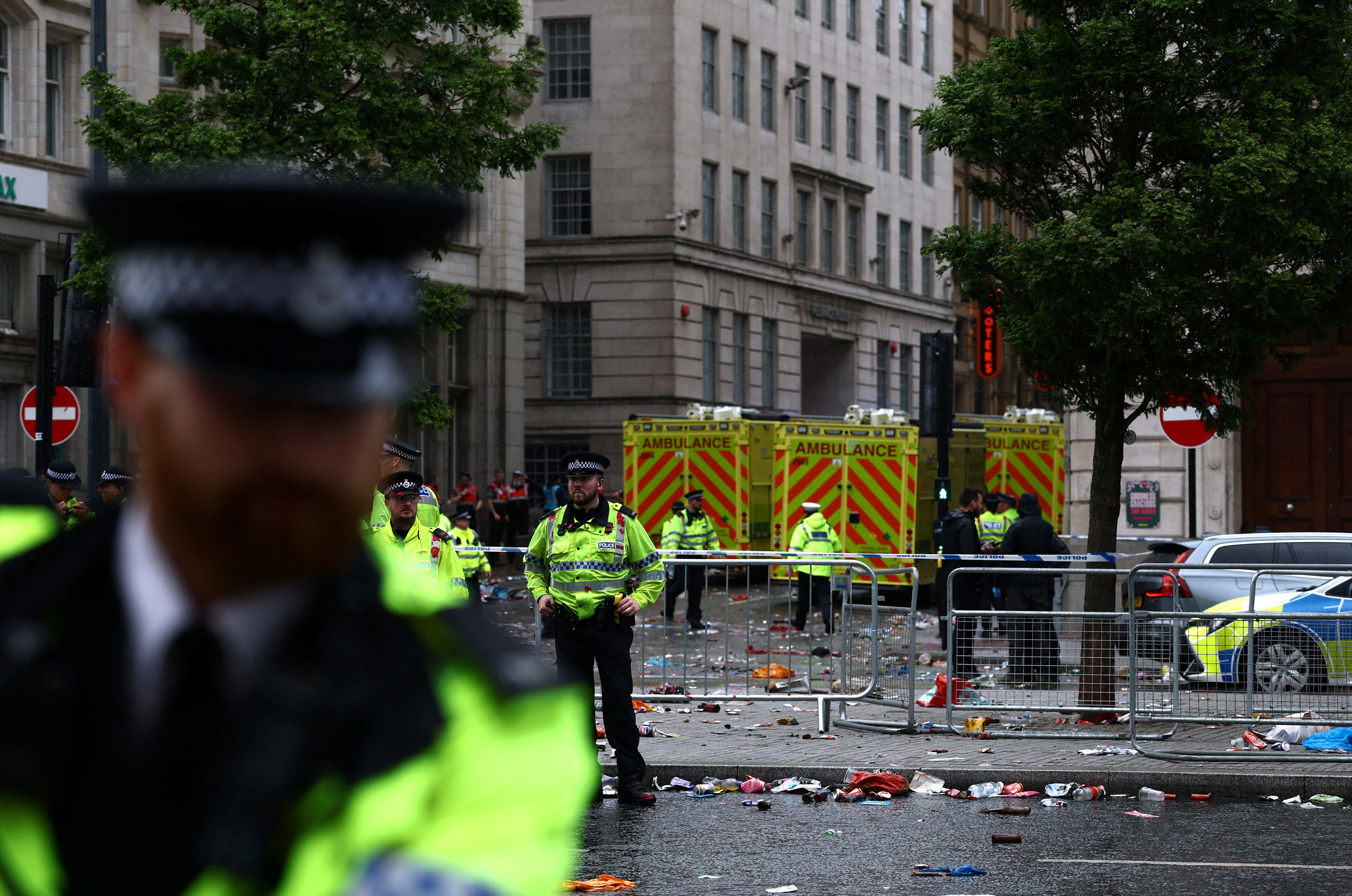 Car ploughs into fans at Liverpool parade, 27 hurt, including children
