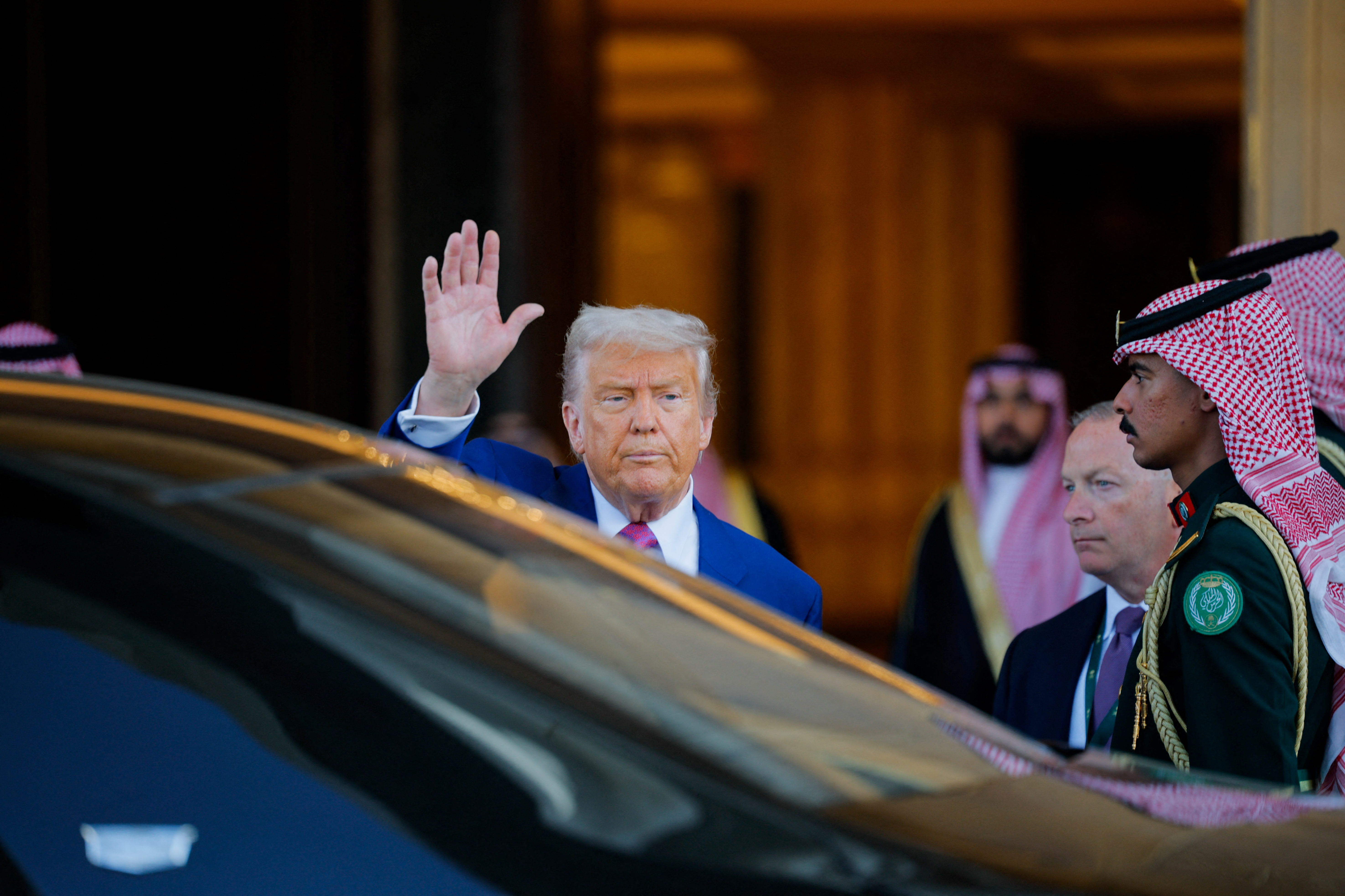 Trump calls for global response to Gaza crisis, vows to end war