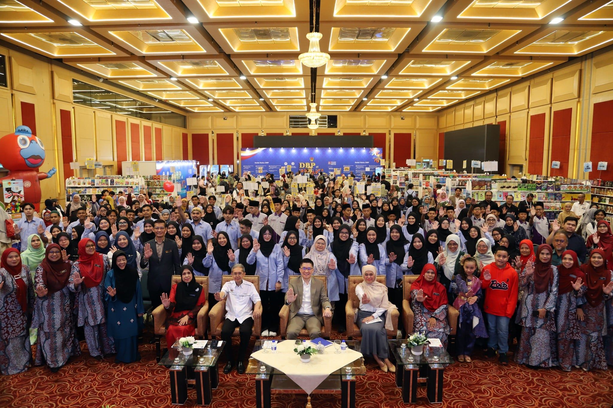 吉隆坡国际书展反应热烈  黄家和：放眼190万人次入场