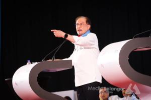 PM calls for transparent probe into assault case involving Rafizi’s son