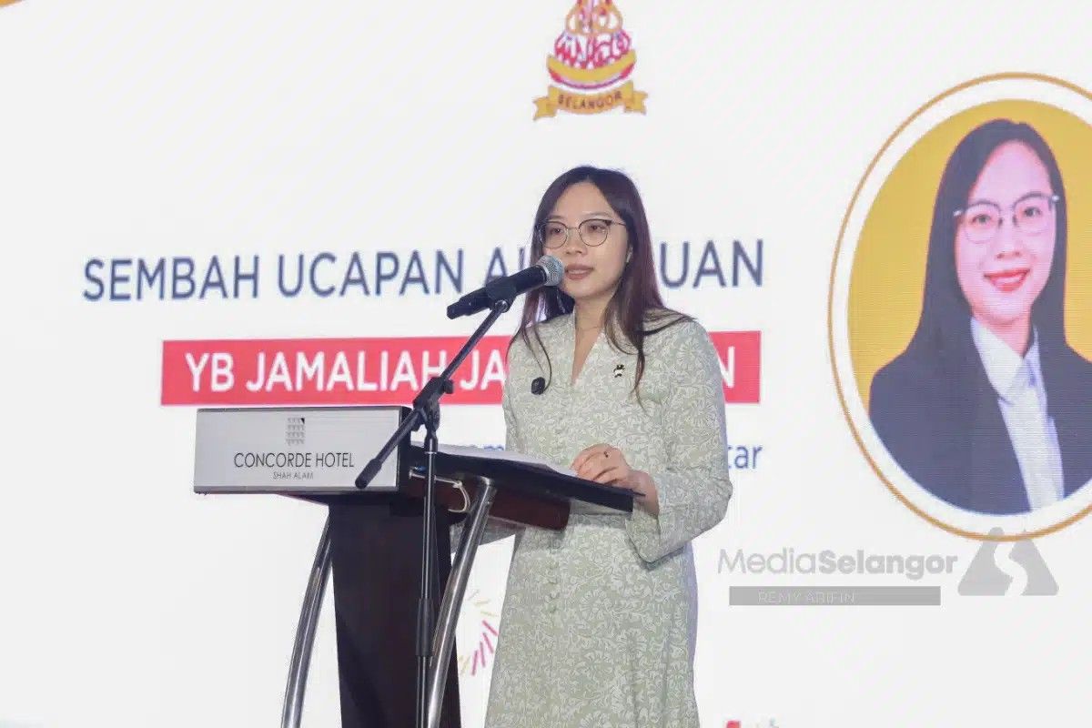 கம்போங் சுங்கை லோங் அரசு நிலத்தில் மாட்டுப் பண்ணை - இரு விசாரணை அறிக்கைகள் திறப்பு