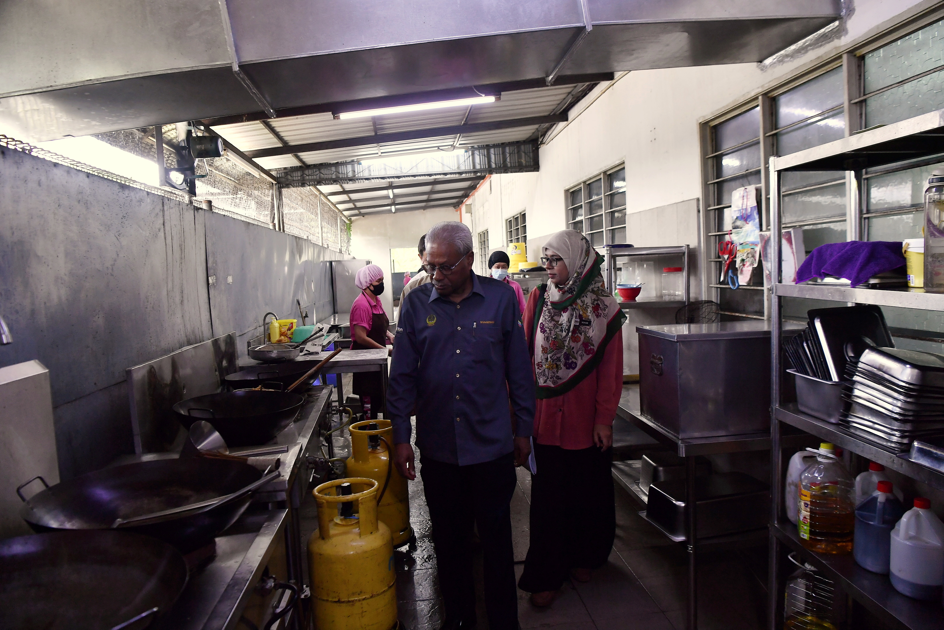 Tomyam fried rice cause of 43 students food poisoning