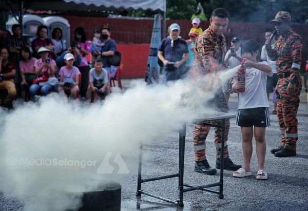 让居民以RM20采购小灭火器 王诗棋冀提高防火意识