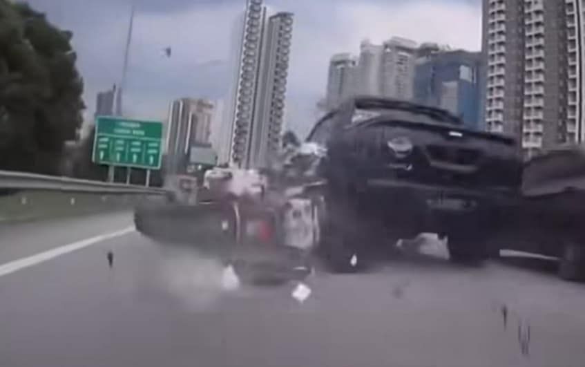 涉嫌鲁莽驾驶撞重型机车夫妇   警：驾驶者非车主！