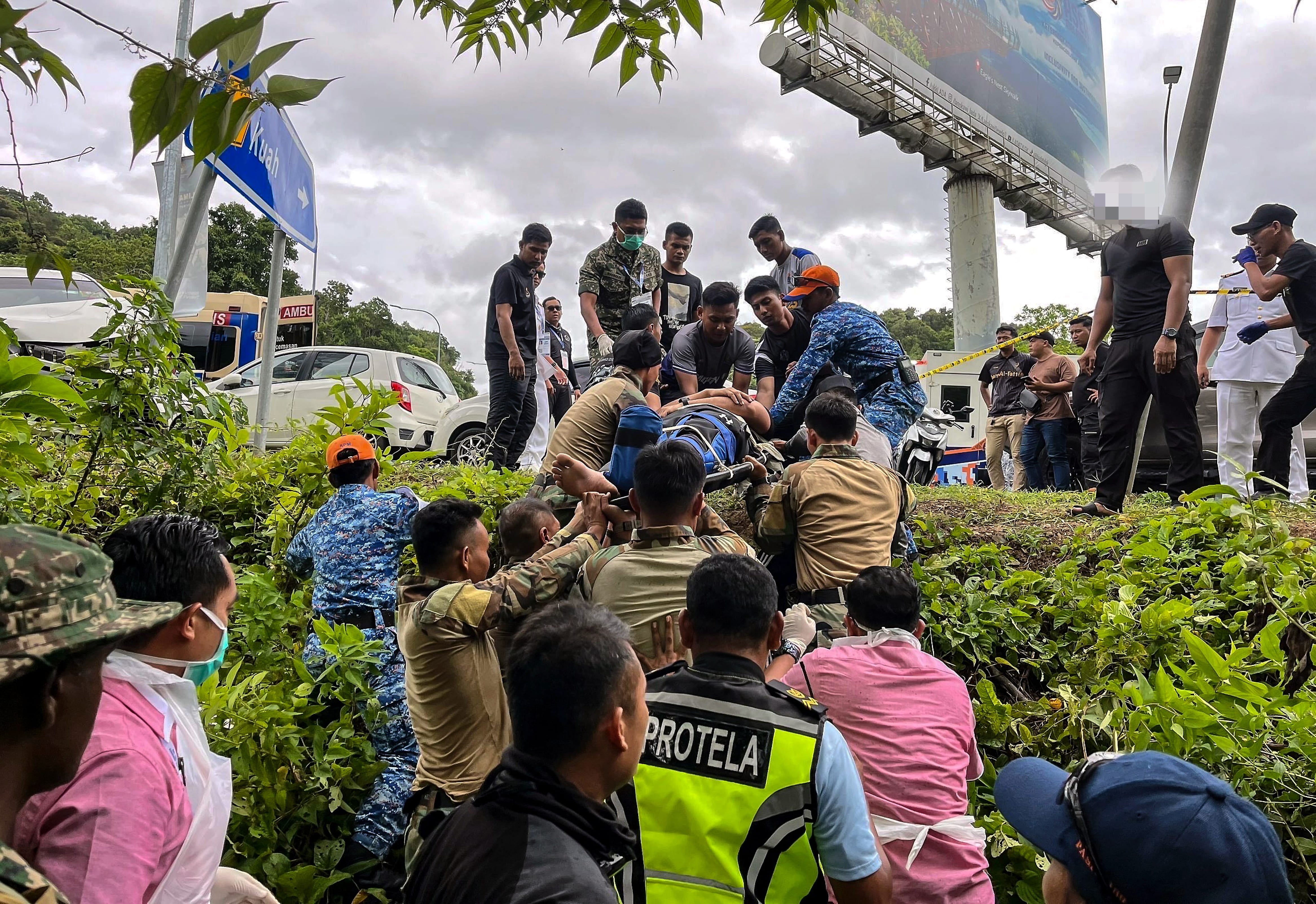 Enam cedera kemalangan lima kenderaan termasuk lori TLDM