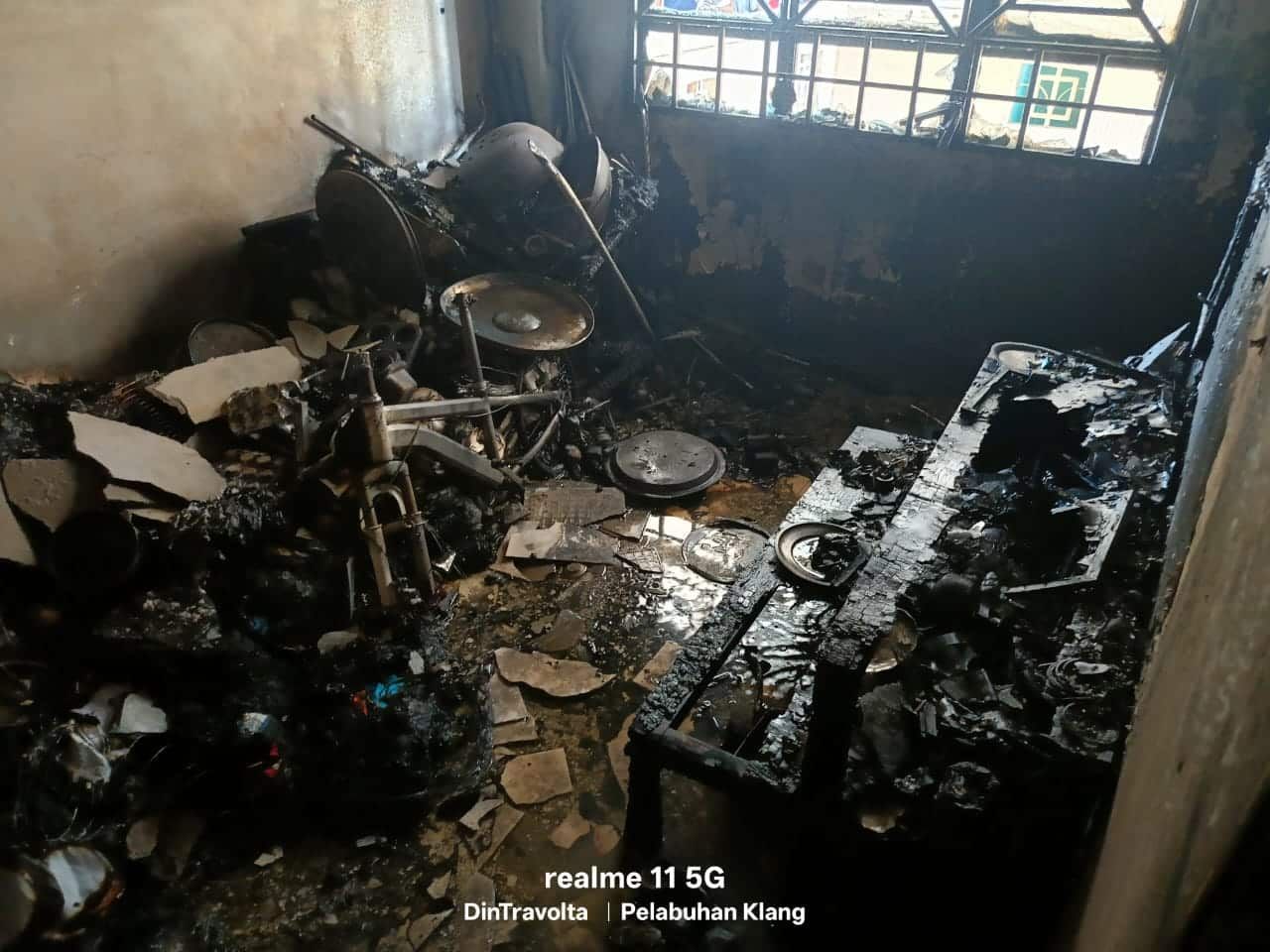 高阳苑一组屋单位失火  受困火场女子及时获救