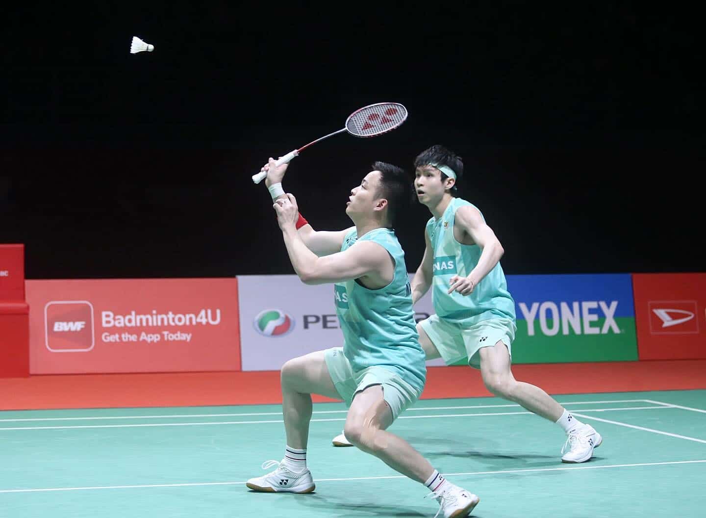 Aaron-Wooi Yik set up all-Malaysian final against Wei Chong-Kai Wun