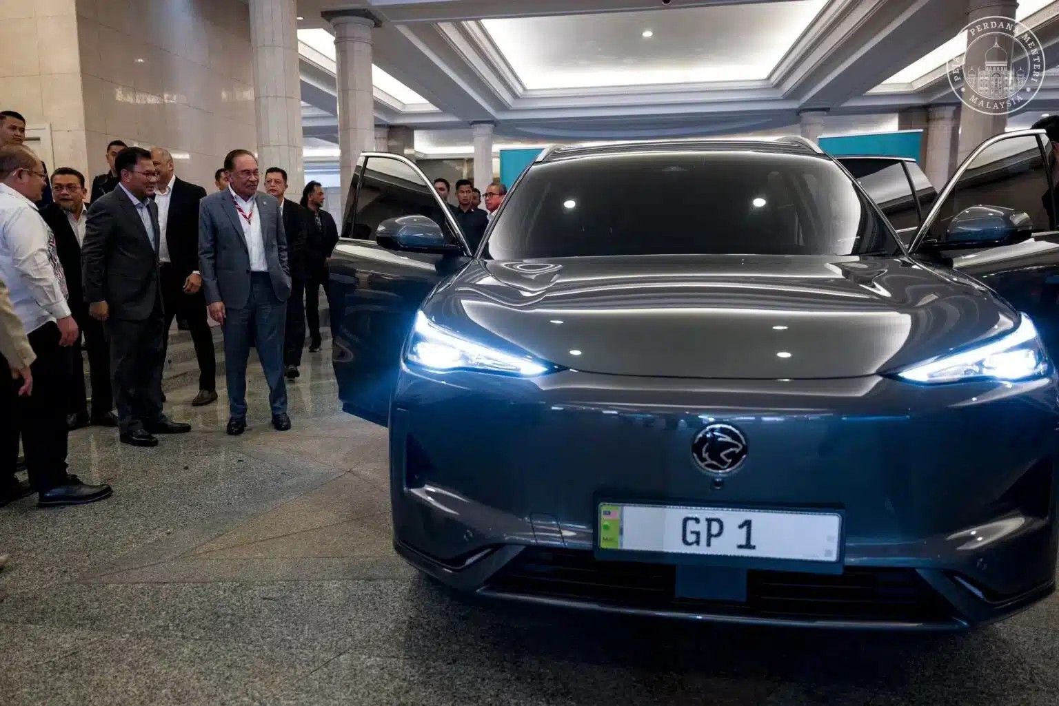 2025 ஆசியான் உச்சநிலை மாநாட்டின் அதிகாரப்பூர்வ வாகனமாகப் புரோட்டோன் இ.மாஸ் 7 தேர்வு