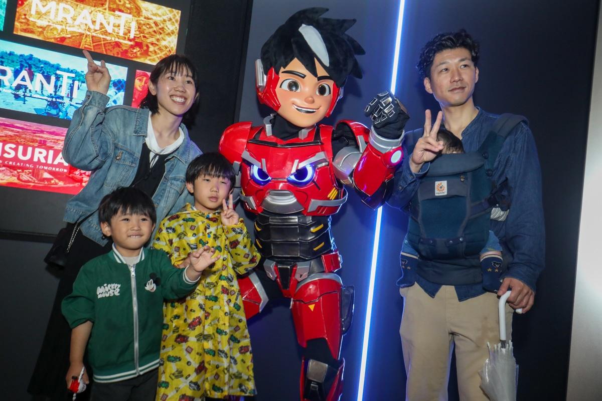 Maskot Mechamato curi tumpuan di Ekspo Osaka
