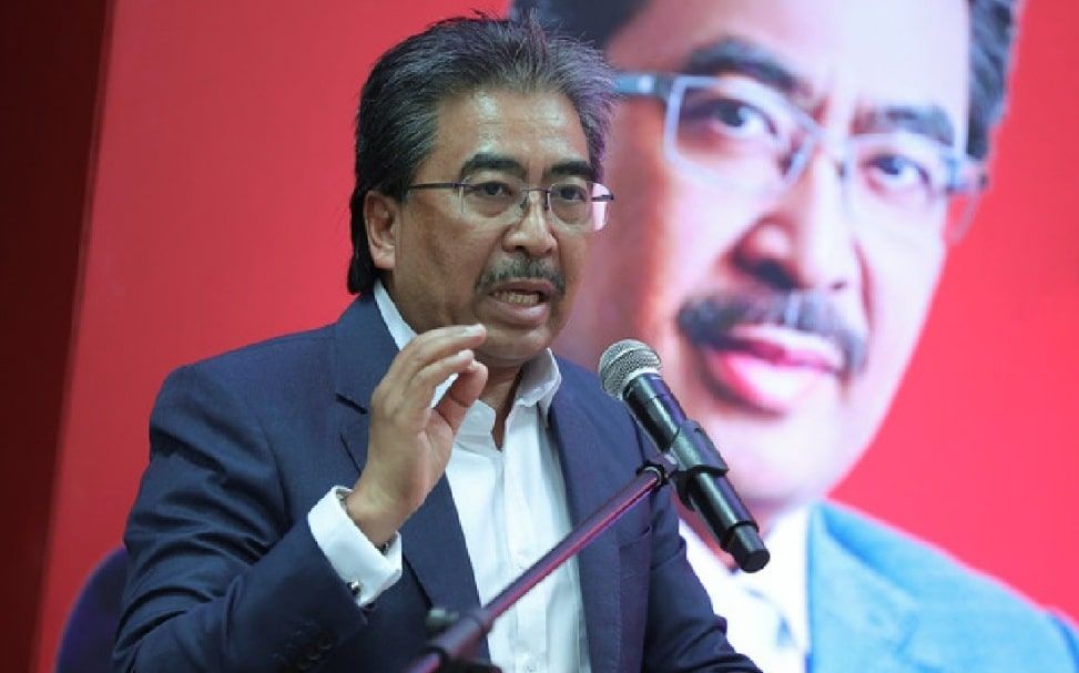 佐哈里兼任环境部长  即日起生效！