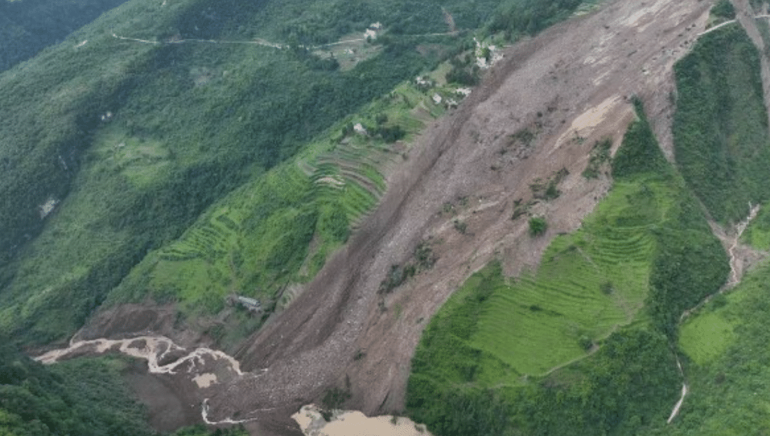 தென்மேற்கு சீனாவில் நிலச்சரிவு சம்பவங்கள்