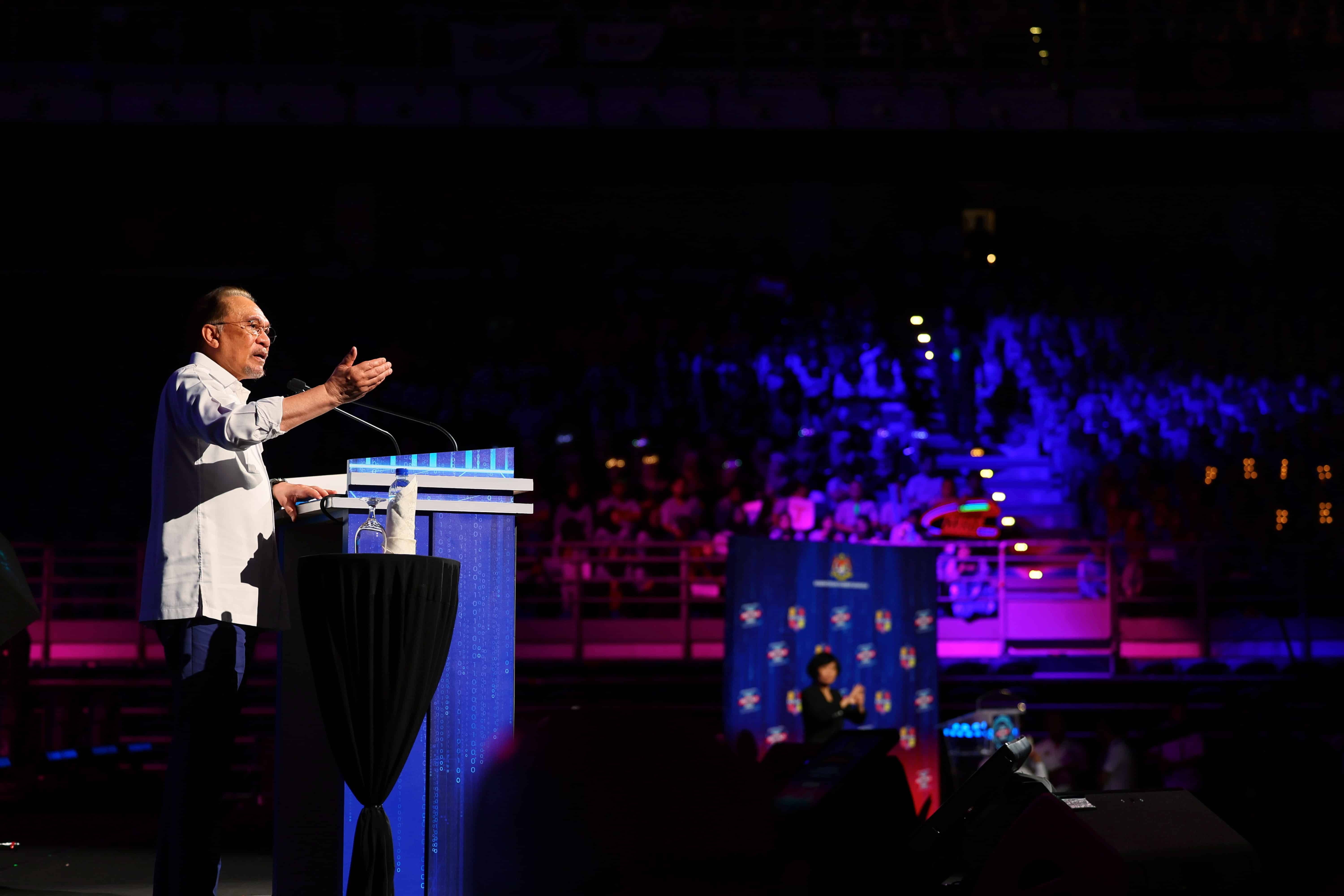 安华：员工是建设伟大国家的主要催化剂