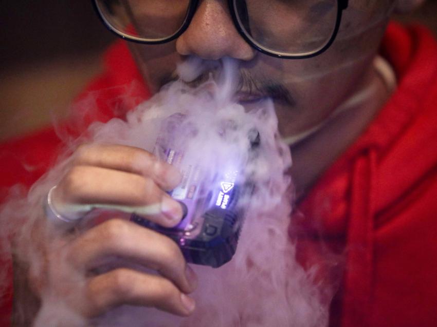 Selangor govt chokes off illegal vape stores